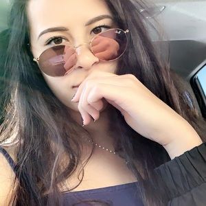 Meet your Posher, Lulu